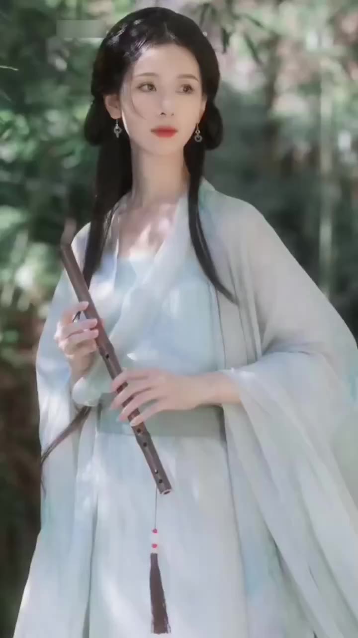 AI魔改陈都灵 揭露骚货女明星为了资源到底有多拼 cover